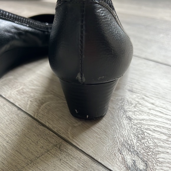 Cole Haan Patent cap toe wedge pump - Picture 3 of 6